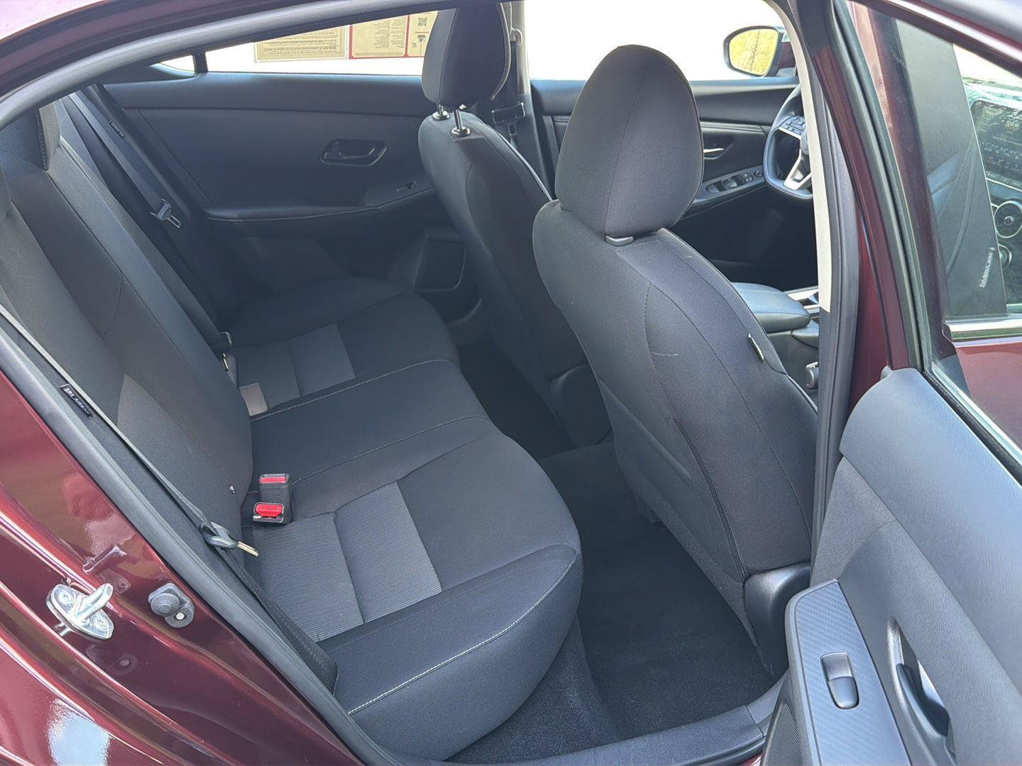 Used 2025 Nissan Sentra SV FWD image 12