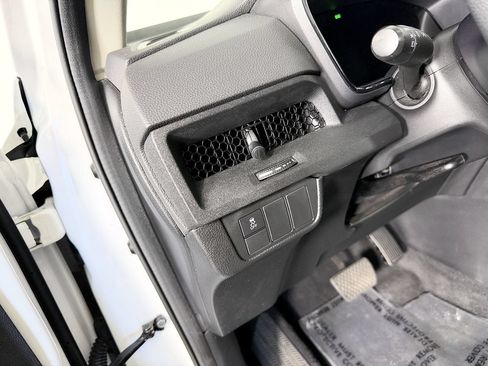Used 2023 Honda CR-V LX image 29
