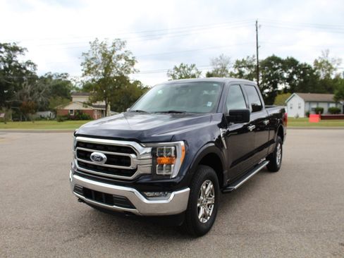 Used 2022 Ford F150 XLT w/ Equipment Group 302A High image 8