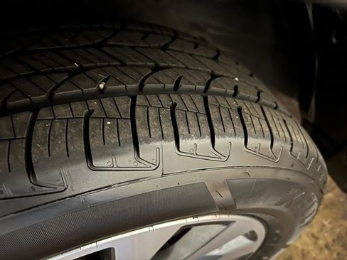 Used 2023 Subaru Outback Touring XT w/ Popular Package #2 image 11