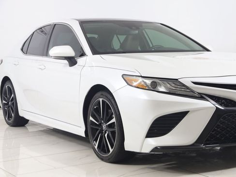 Used 2019 Toyota Camry XSE FWD image 36