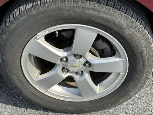 Used 2015 Chevrolet Cruze LT w/ Technology Package image 10