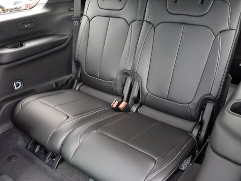 New 2026 Jeep Grand Cherokee L Limited w/ Limited Altitude Package image 15