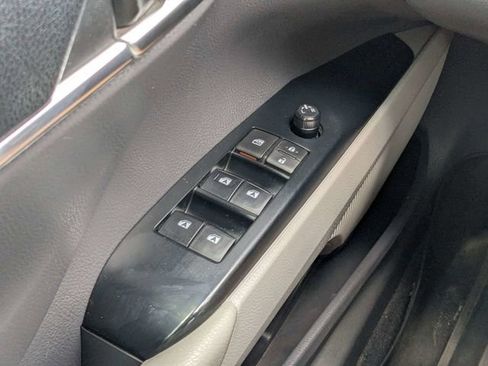 Used 2020 Toyota Camry XSE FWD image 20