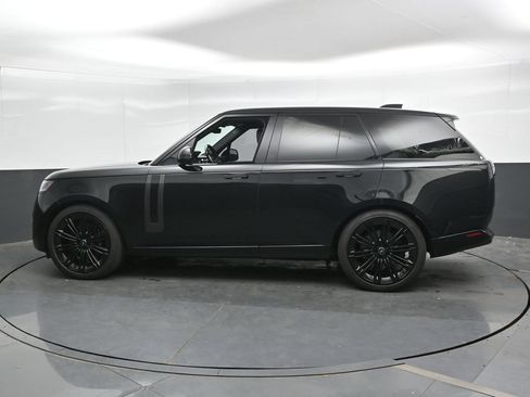 Used 2025 Land Rover Range Rover SE AWD/4WD image 10