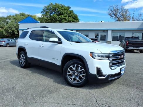 Used 2023 GMC Acadia SLT image 2