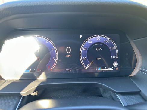 New 2025 Jeep Grand Cherokee Laredo X w/ Luxury Tech Group I image 13