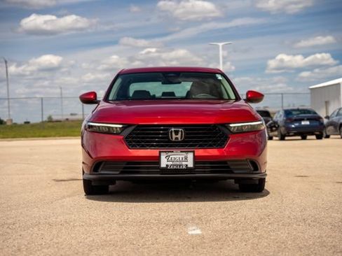 Used 2025 Honda Accord LX image 2