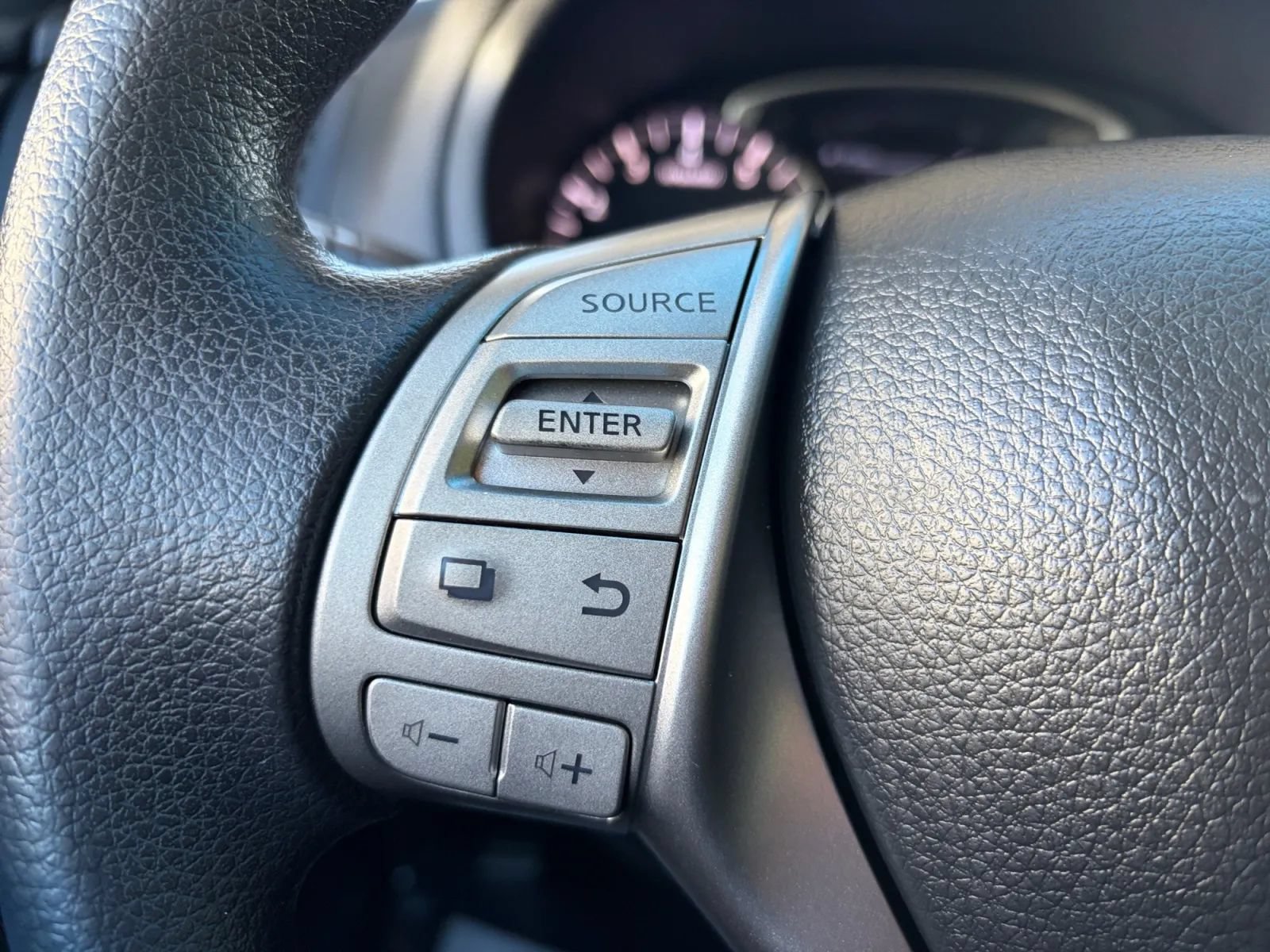 Used 2014 Nissan Altima 2.5 S FWD image 27