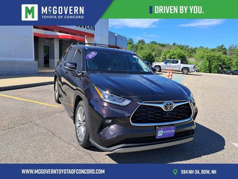 Used 2022 Toyota Highlander Platinum AWD/4WD image 9