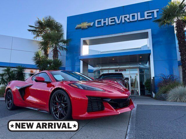 Used 2024 Chevrolet Corvette Z06 w/ Stealth Interior Trim Package RWD image 1
