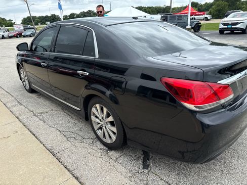 Used 2011 Toyota Avalon Limited FWD image 8