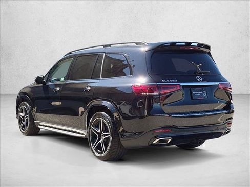 Used 2023 Mercedes-Benz GLS 580 4MATIC image 8