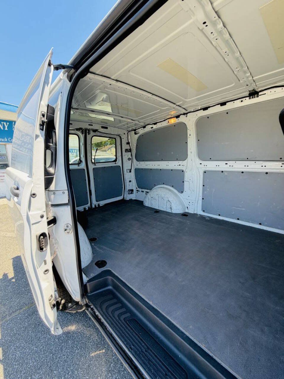 Used 2019 Mercedes-Benz Metris image 11