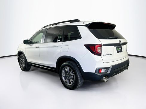 Used 2023 Honda Passport TrailSport image 5