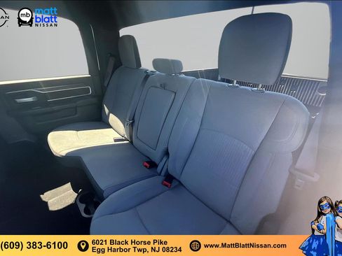 Used 2024 RAM 2500 Big Horn AWD/4WD image 24