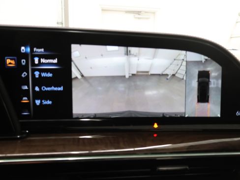 Used 2021 Cadillac Escalade Sport Platinum AWD/4WD image 17
