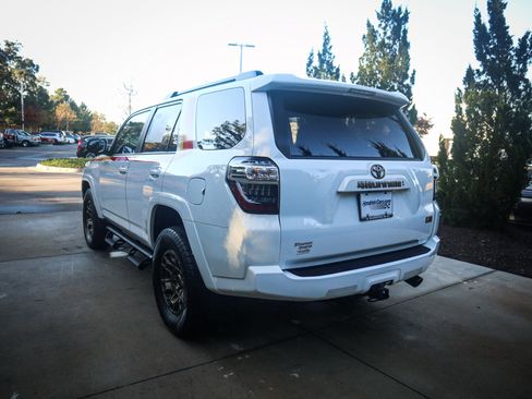 Used 2023 Toyota 4Runner 40th Anniversary SE image 8