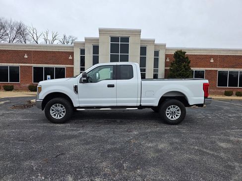 Used 2018 Ford F250 XLT image 2