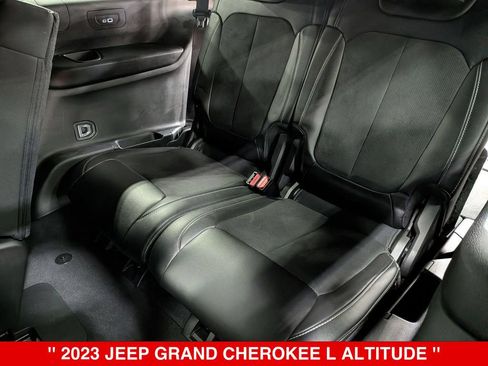 Used 2023 Jeep Grand Cherokee L Laredo AWD/4WD image 30