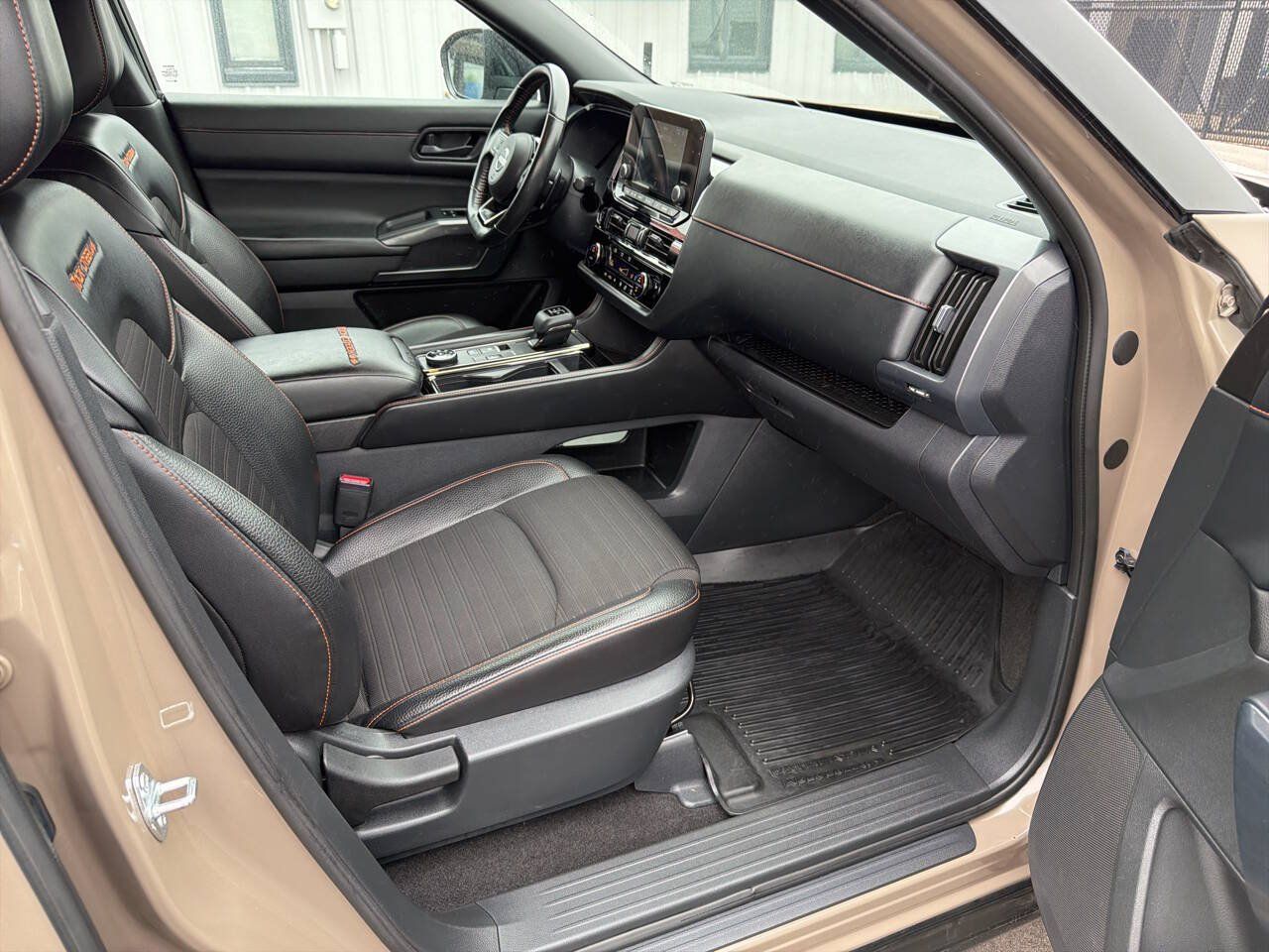 Used 2023 Nissan Pathfinder Rock Creek AWD/4WD image 21