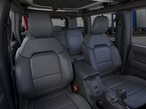 New 2025 Ford Bronco Badlands image 11