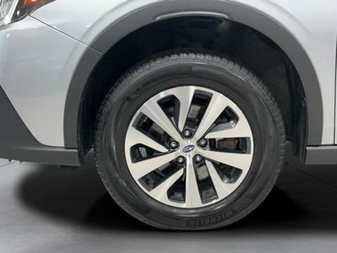 Used 2022 Subaru Outback Premium AWD/4WD image 24