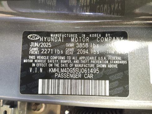 Used 2025 Hyundai Elantra Sport w/ Cargo Package FWD image 33