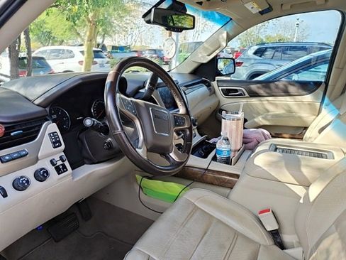Used 2019 GMC Yukon XL Denali w/ Open Road Package image 2