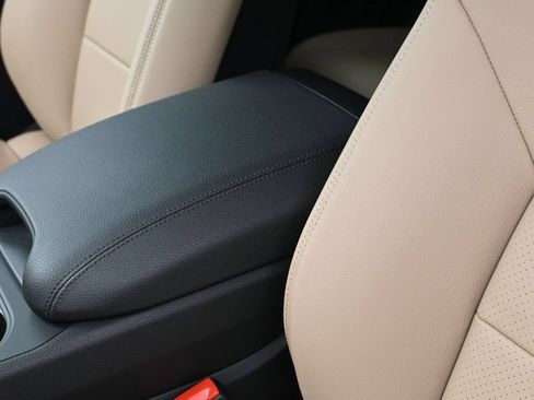 Certified 2026 Porsche Cayenne AWD/4WD image 20