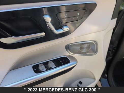 Used 2023 Mercedes-Benz GLC 300 4MATIC image 11