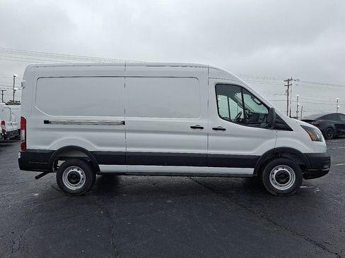 New 2026 Ford Transit 250 148 Medium Roof w/ Load Area Protection Package RWD image 7