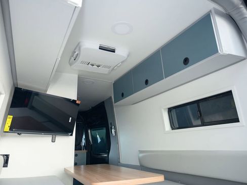 Used 2022 Mercedes-Benz Sprinter 2500 image 20