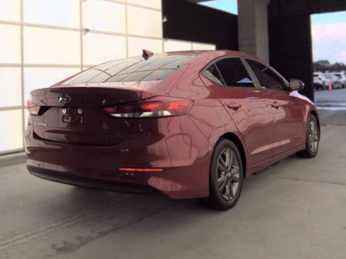 Used 2018 Hyundai Elantra SEL FWD image 2