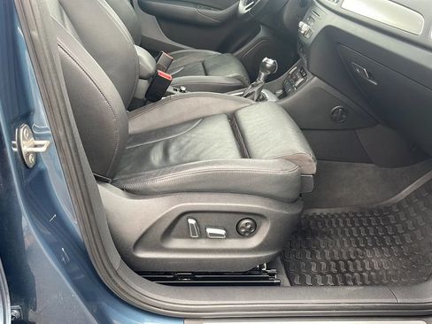 Used 2018 Audi Q3 2.0T Premium w/ Convenience Package image 14