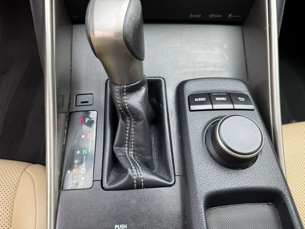 Used 2016 Lexus IS 200t RWD image 31