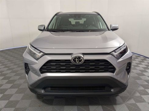 Used 2025 Toyota RAV4 XLE w/ Convenience Package image 3