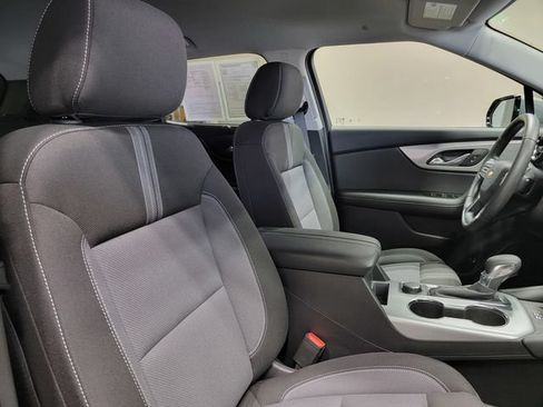 Used 2024 Chevrolet Blazer LT w/ Convenience Package FWD image 16