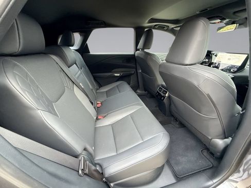 Used 2026 Lexus RX 350 Premium w/ Accessory Package (Z1) FWD image 17