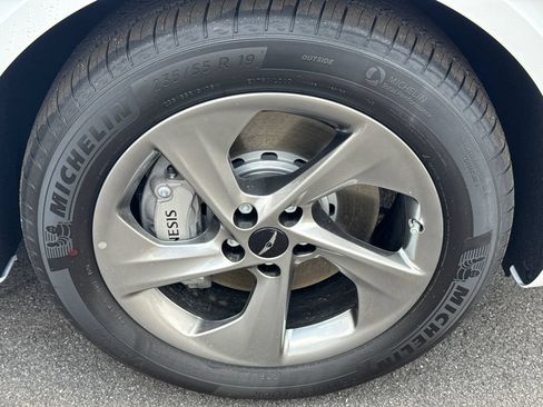 New 2026 Genesis GV70 2.5T Select AWD/4WD image 12