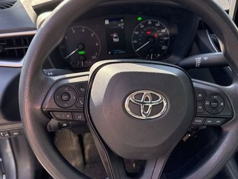 Used 2023 Toyota Corolla LE image 10