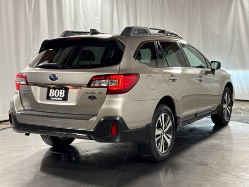 Used 2019 Subaru Outback 2.5i Limited AWD/4WD image 10