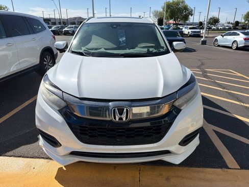 Certified 2019 Honda HR-V Touring image 2