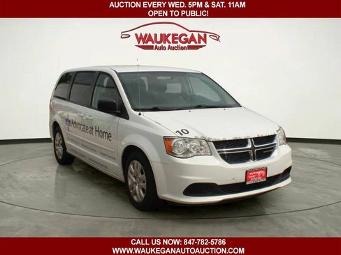 Used 2017 Dodge Grand Caravan SE w/ Power Window Group FWD image 2