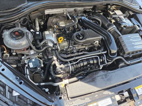 Used 2025 Volkswagen Jetta SE FWD image 27