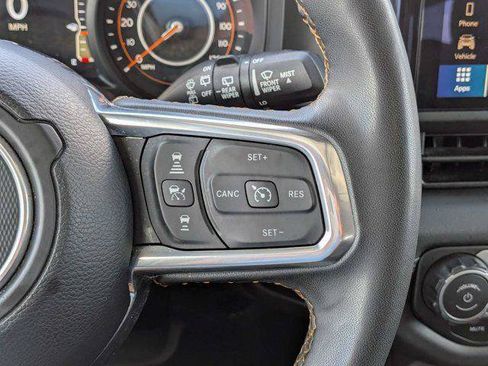 Certified 2025 Jeep Wrangler Unlimited Sahara AWD/4WD image 27