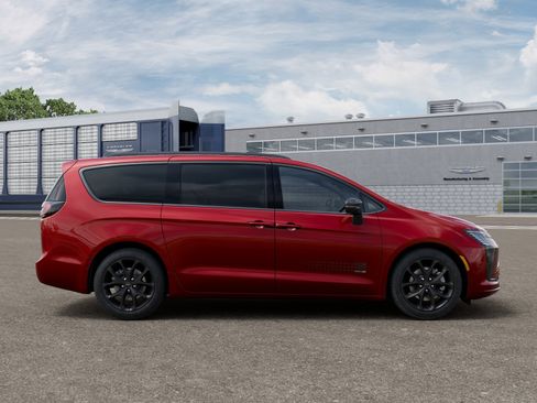 New 2027 Chrysler Pacifica Select AWD/4WD image 34