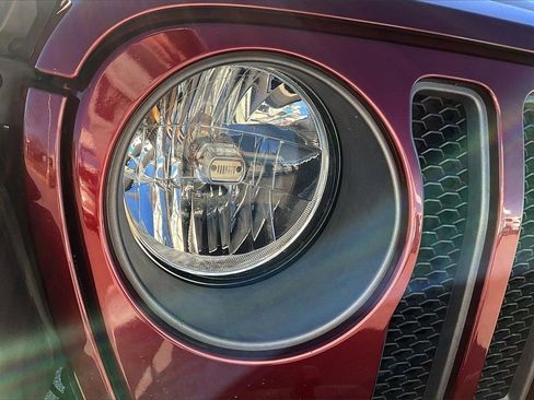 Used 2021 Jeep Wrangler Unlimited Rubicon image 24