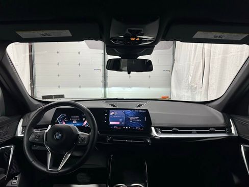 Used 2025 BMW X1 xDrive28i image 36