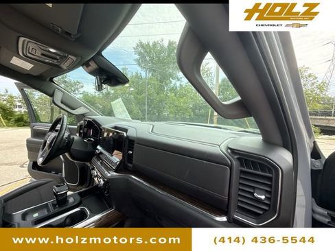 Used 2024 GMC Sierra 1500 Elevation w/ Preferred Package AWD/4WD image 28